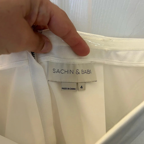 Sachin + Babi Off Shoulder Top Blouse Lace Trim White Size 4 - Picture 4 of 7